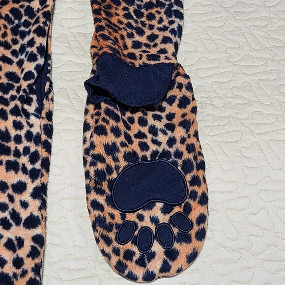 Xhilaration Leopard hoodie onesie pajamas size S - Picture 7 of 12
